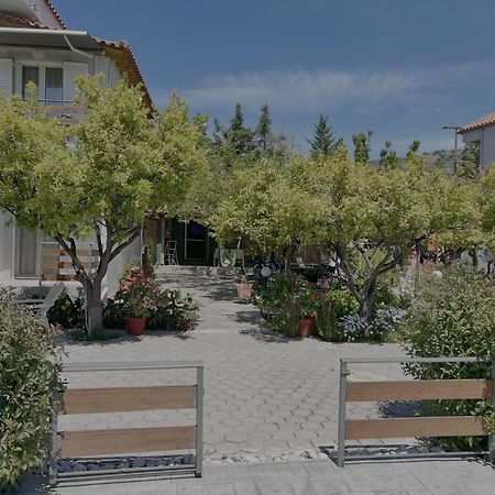 Апартаменти Ktima Klimentini Віварі Екстер'єр фото